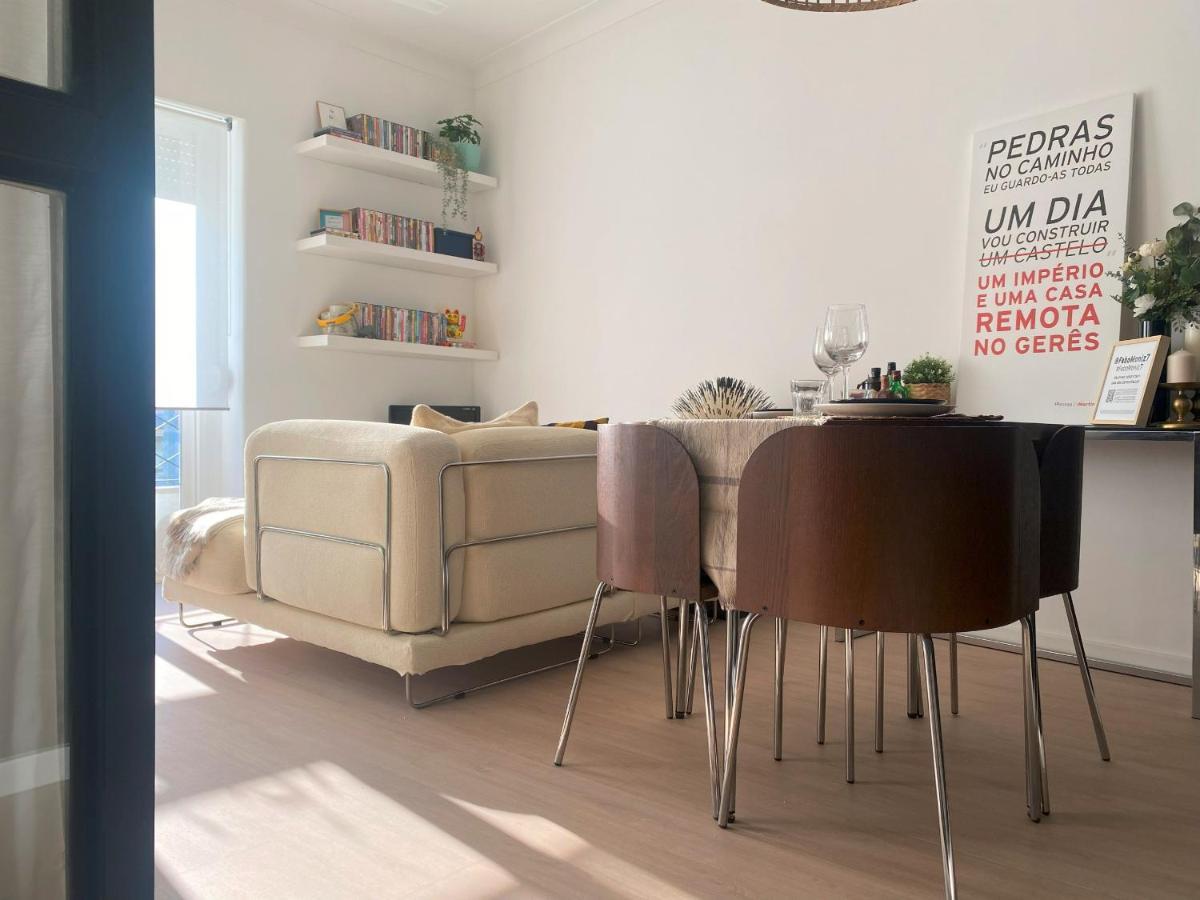 Lisbon, Renovated T2 Apartment Portas De Benfica Amadora Luaran gambar
