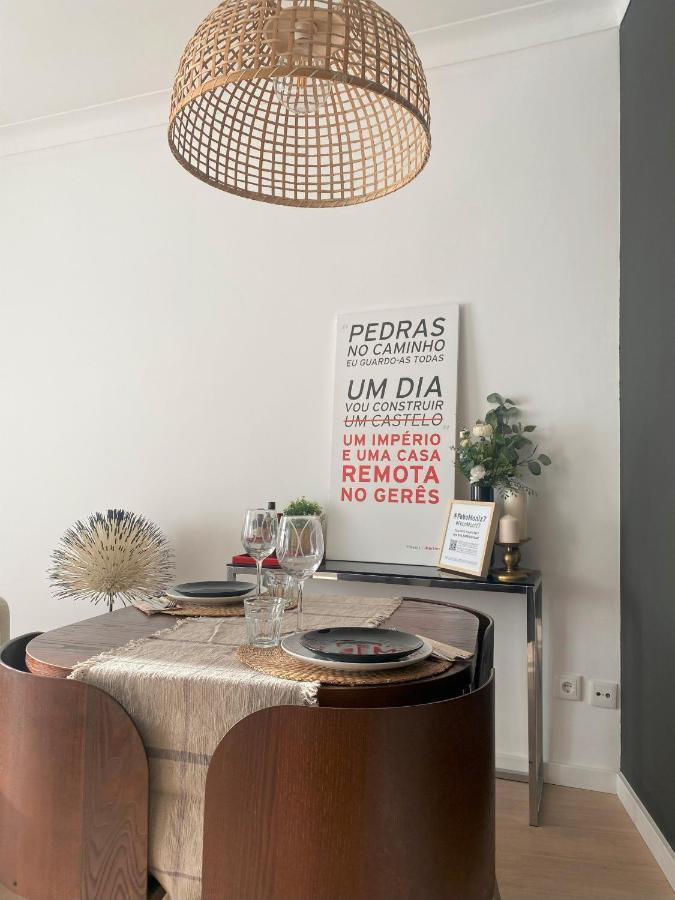 Lisbon, Renovated T2 Apartment Portas De Benfica Amadora Luaran gambar