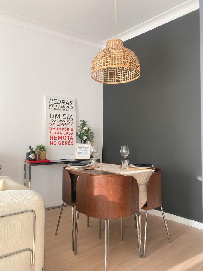 Lisbon, Renovated T2 Apartment Portas De Benfica Amadora Luaran gambar