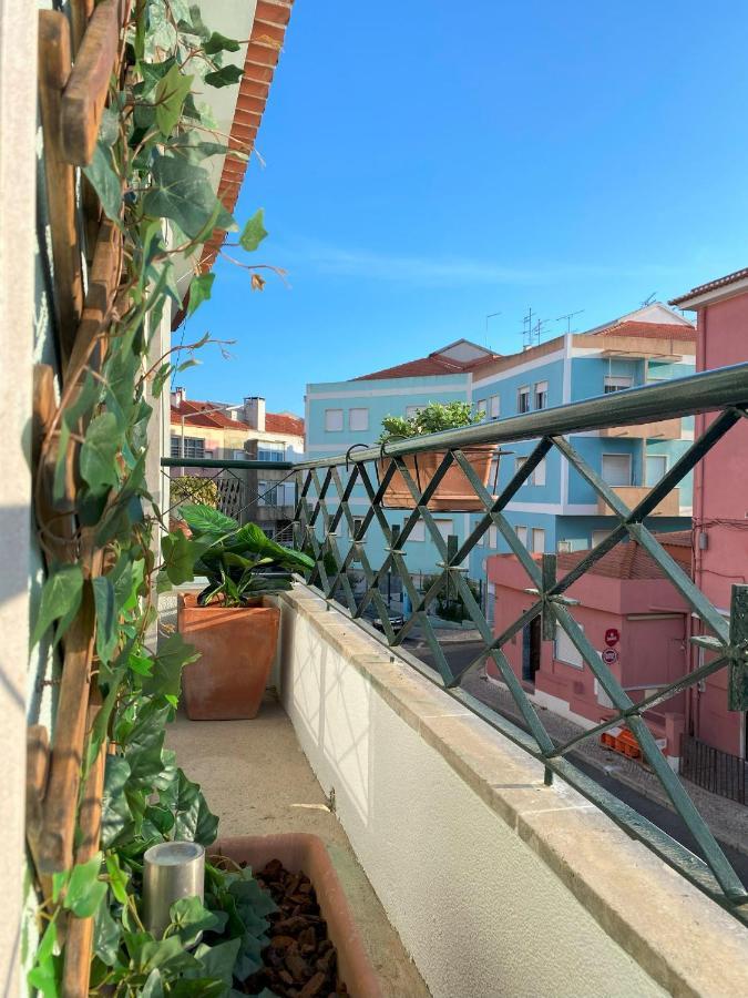 Lisbon, Renovated T2 Apartment Portas De Benfica Amadora Luaran gambar