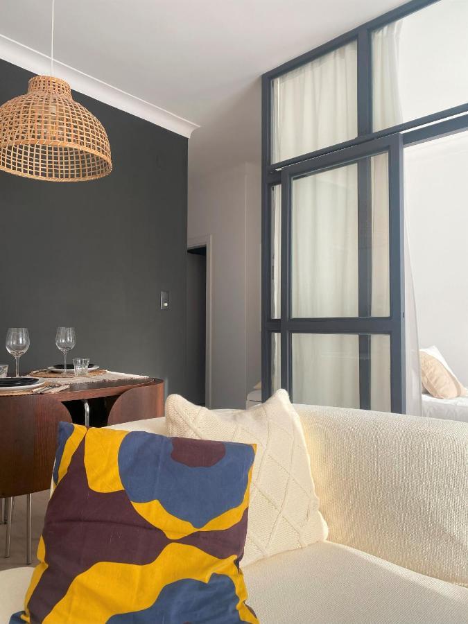 Lisbon, Renovated T2 Apartment Portas De Benfica Amadora Luaran gambar