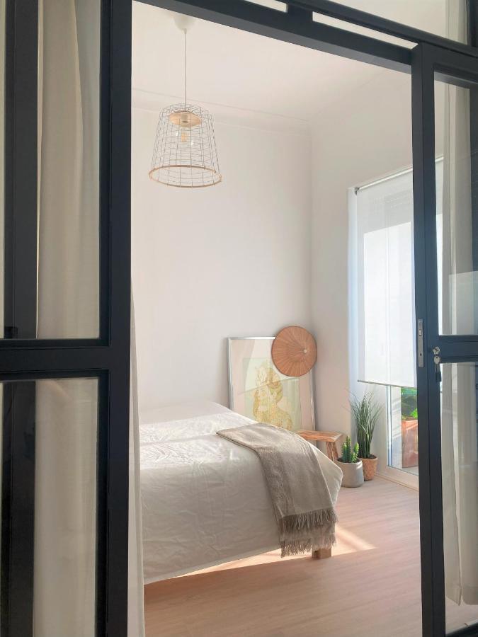 Lisbon, Renovated T2 Apartment Portas De Benfica Amadora Luaran gambar
