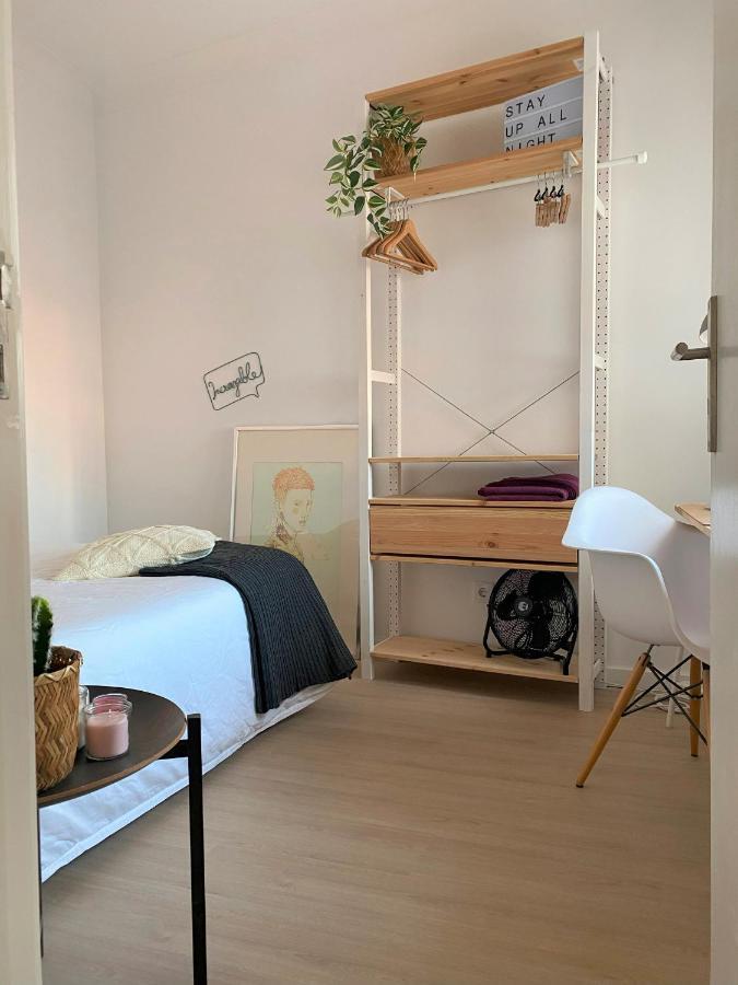Lisbon, Renovated T2 Apartment Portas De Benfica Amadora Luaran gambar
