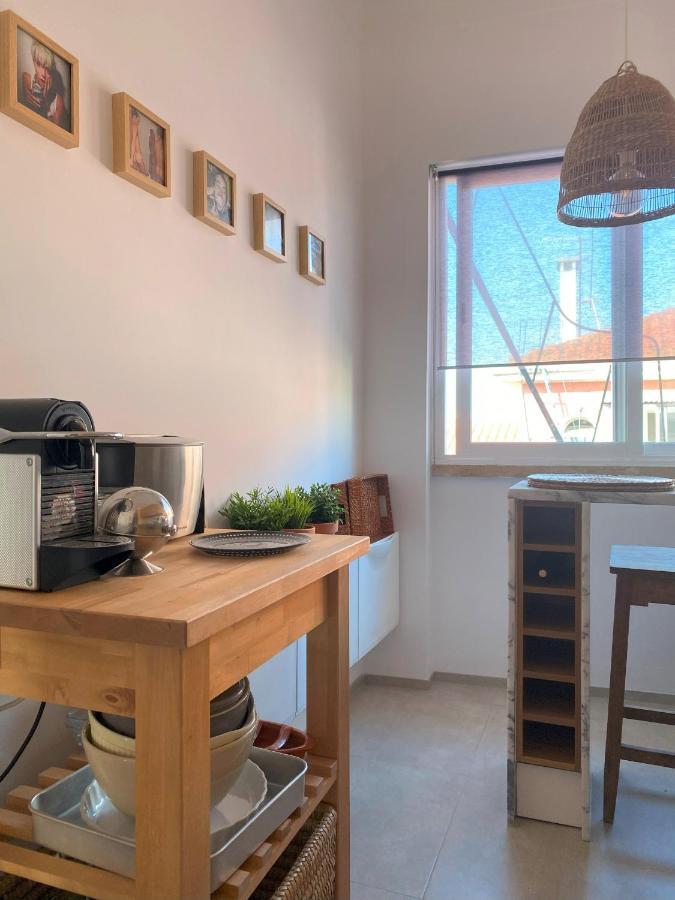 Lisbon, Renovated T2 Apartment Portas De Benfica Amadora Luaran gambar
