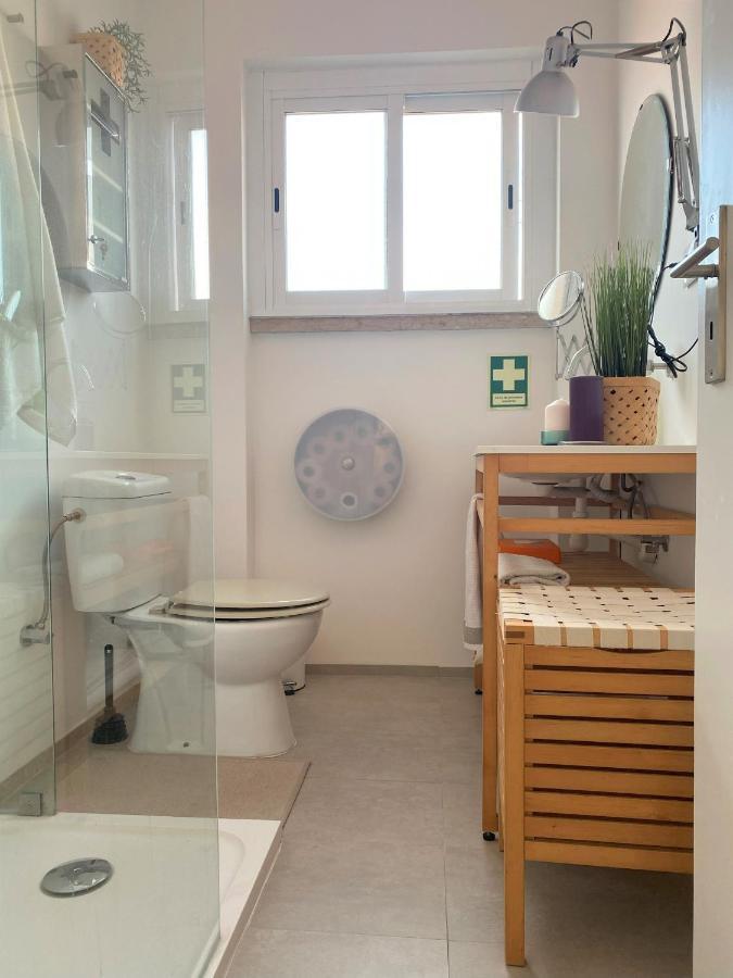 Lisbon, Renovated T2 Apartment Portas De Benfica Amadora Luaran gambar